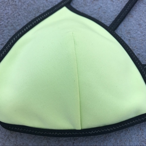 Victoria’s Secret Neon Green Bikini Top Small - Picture 3 of 6
